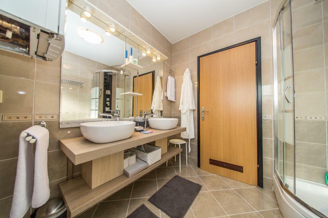 Houzzz21 Hotel Zagreb Exterior photo