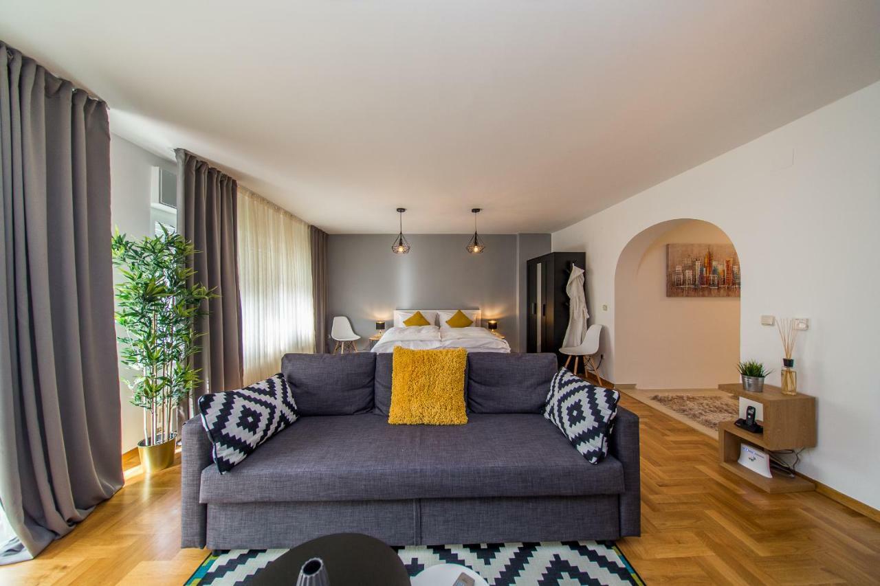 Houzzz21 Hotel Zagreb Exterior photo